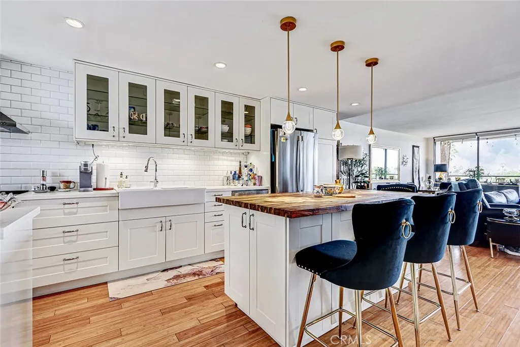 4337 Marina City Unit 237, Marina del Rey, CA 90292 - Main photo, Marina Del Rey, CA