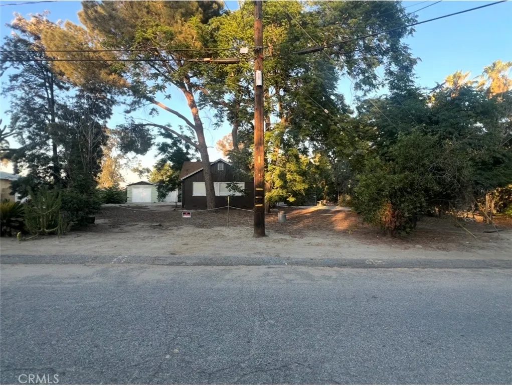 11139 Laurel, Bloomington, CA 92316 - Photo 4 of 14, Bloomington, CA