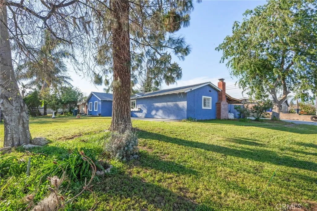 19450 Woodhill Street, Rialto, CA 92376 - Photo 3 of 41, Rialto, CA
