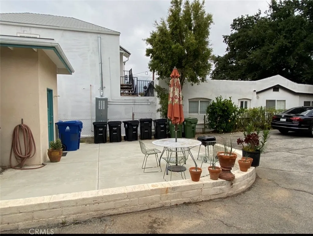 10438 Scoville Avenue, Sunland, CA 91040 - Photo 5 of 11, Sunland, CA