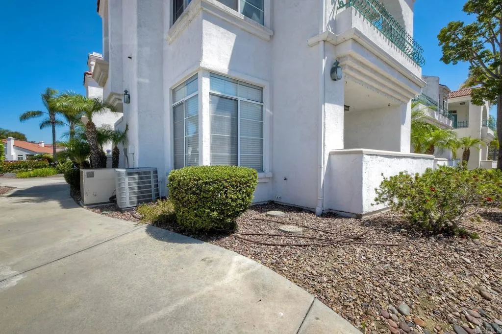 3375 Genoa Way Unit 144, Oceanside, CA 92056 - Photo 3 of 34, Oceanside, CA