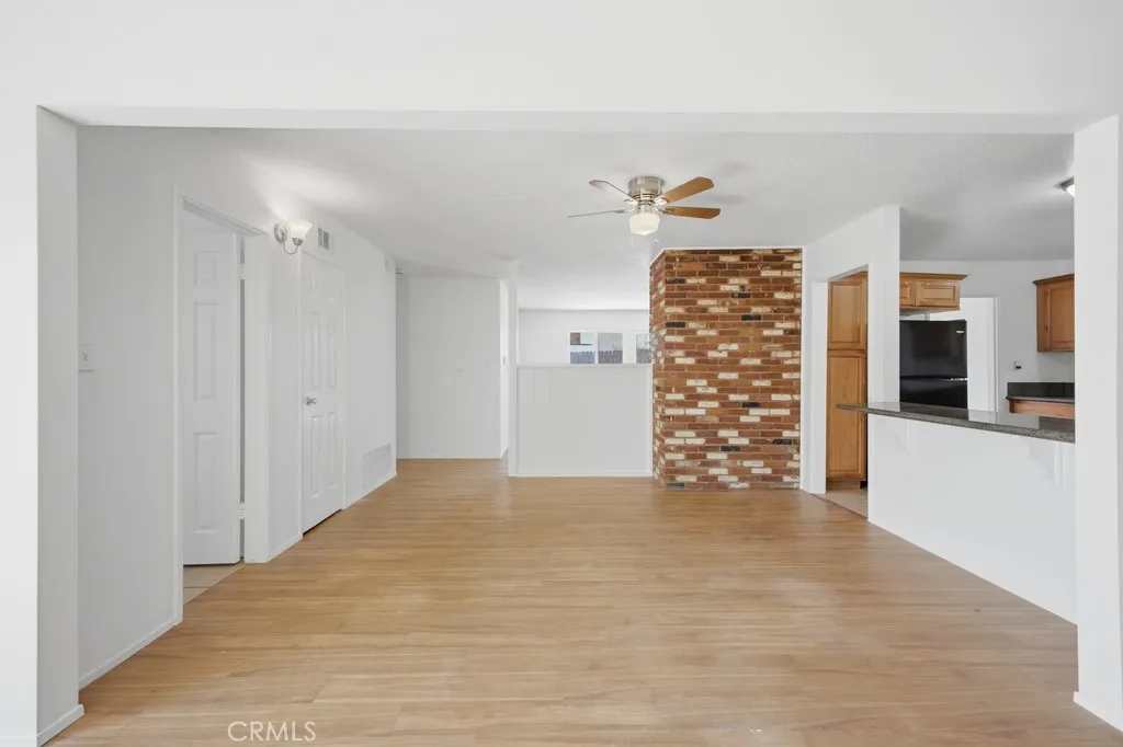 https://cdn.realtyfeed.com/cdn/127/306751351/10b96d5d279fd5618a9a19dfee62c88f.webp