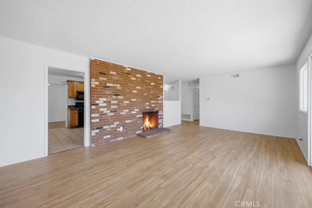 https://cdn.realtyfeed.com/cdn/127/306751351/3c79a16bedeb67639d505b78ef4323c4.webp
