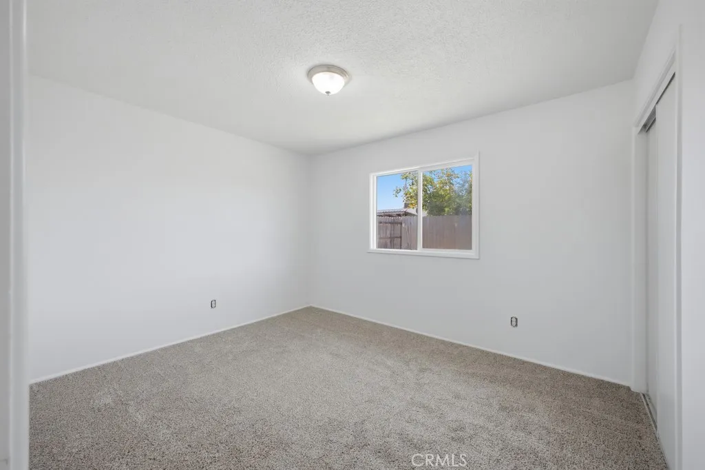 https://cdn.realtyfeed.com/cdn/127/306751351/50311afe9c40dc15061152a7d6741915.webp