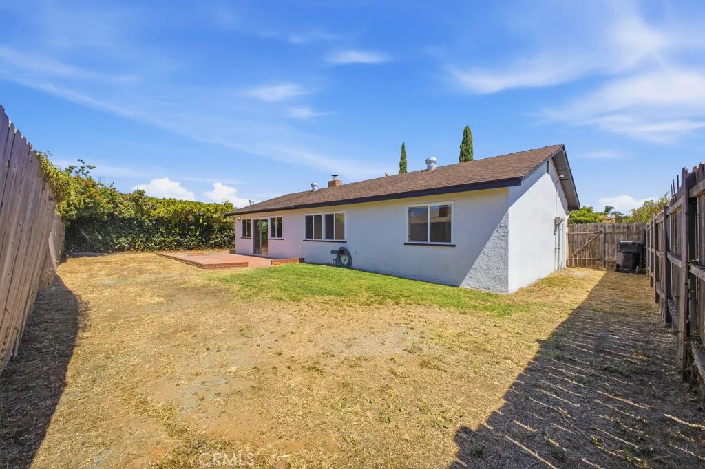 https://cdn.realtyfeed.com/cdn/127/306751351/80177a8a016ce8cefeef1c057c5373a5.webp