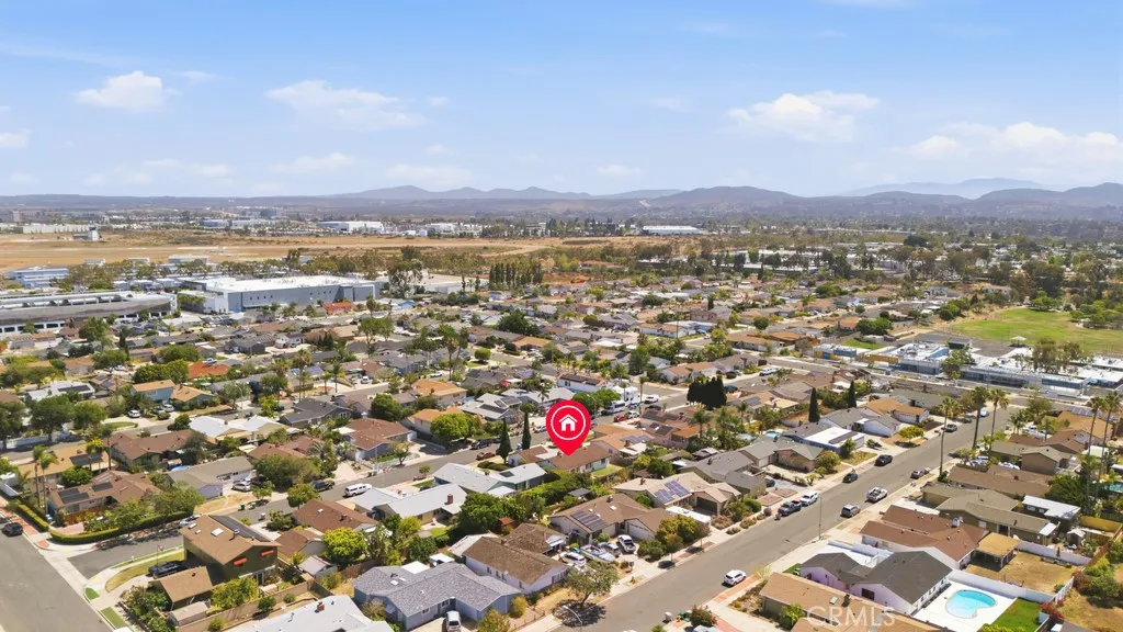 https://cdn.realtyfeed.com/cdn/127/306751351/8a6c7f3d5af05e64b63c20855d251b69.webp