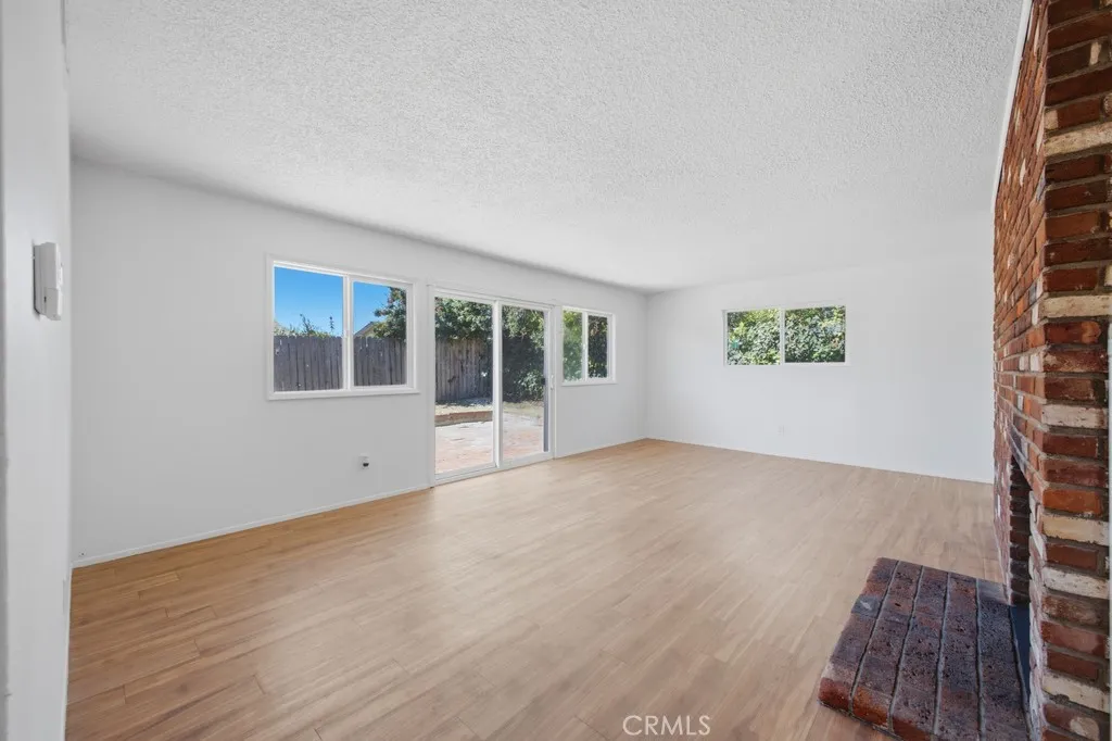 https://cdn.realtyfeed.com/cdn/127/306751351/a78268a1371bb0da9955afd41c5f8471.webp