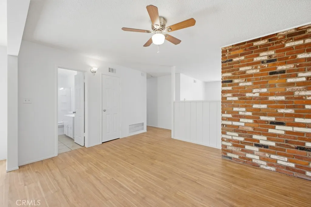 https://cdn.realtyfeed.com/cdn/127/306751351/b8dcf539a0e0b2eb26f050e47cd71ce9.webp