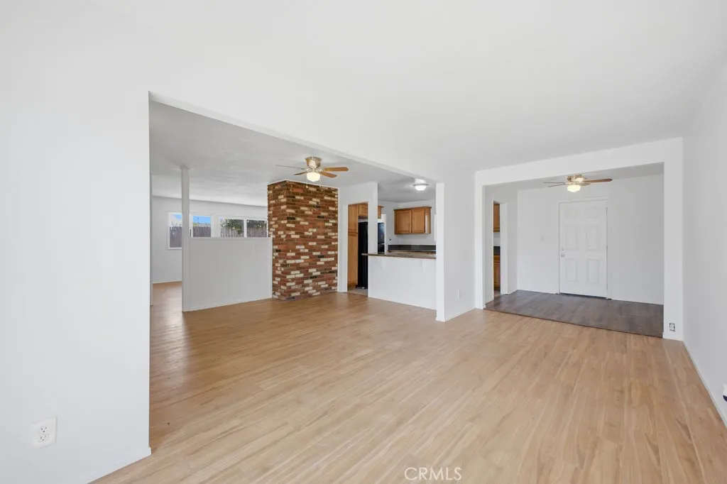 https://cdn.realtyfeed.com/cdn/127/306751351/cea571a88ae463e60f3ad3f84d58aff3.webp
