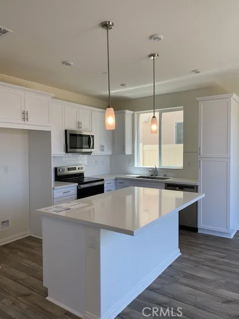 934 Helena Ridge, Lake Elsinore, CA 92530 - Photo 5 of 48, Lake Elsinore, CA