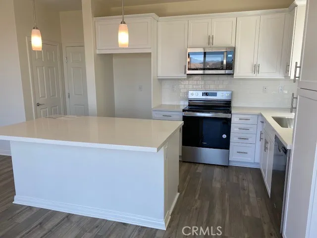 934 Helena Ridge, Lake Elsinore, CA 92530 - Photo 4 of 48, Lake Elsinore, CA