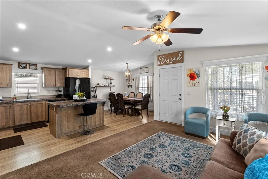 4401 Hughes Unit 191, Bakersfield, CA 93304 - Photo 4 of 15, Bakersfield, CA