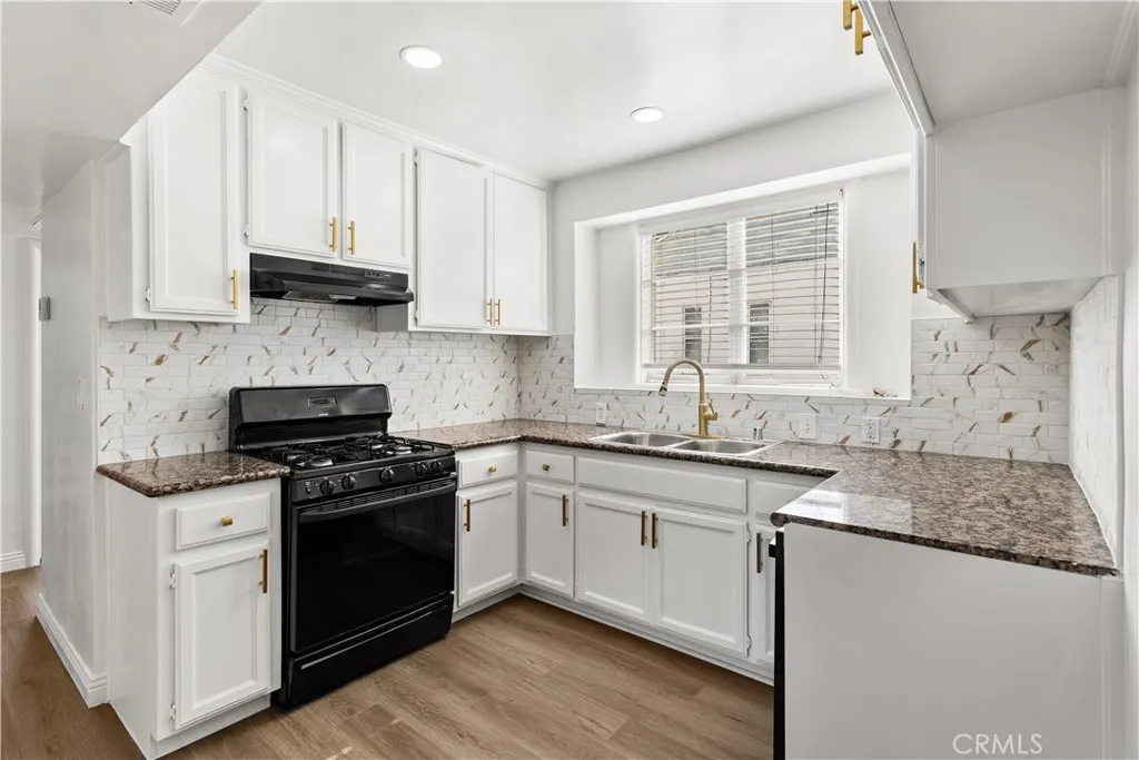 2131 1st, Bakersfield, CA 93304 - Photo 5 of 31, Bakersfield, CA