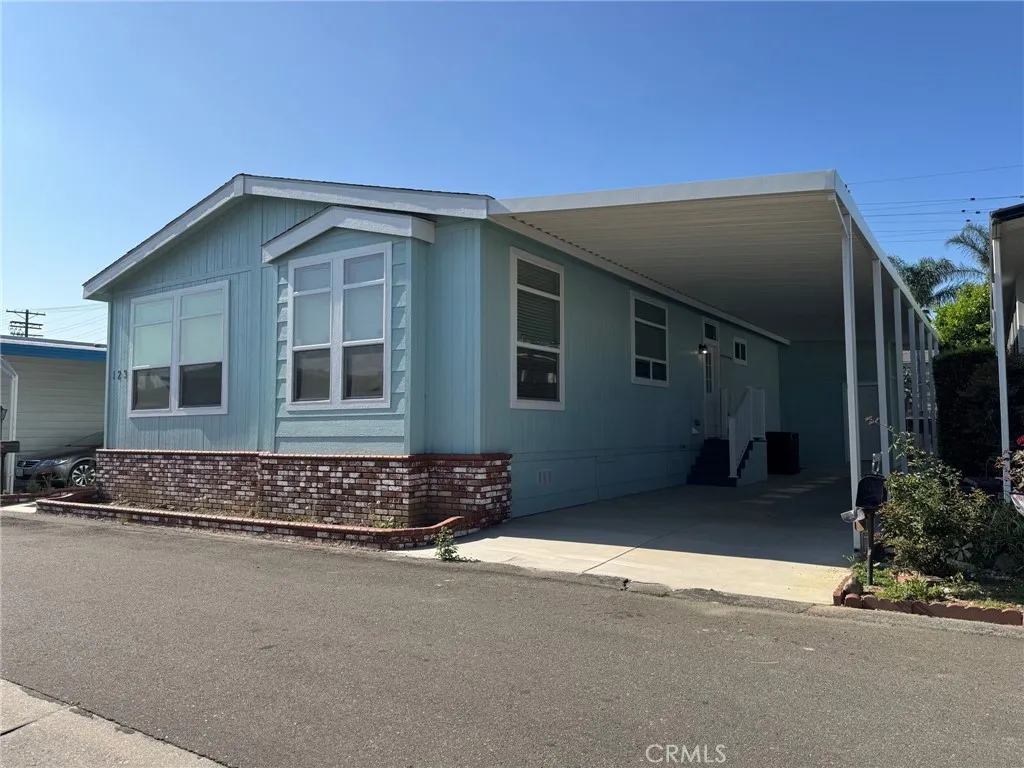 8801 Eton Unit 123, Canoga Park, CA 91304 - Photo 2 of 2, Canoga Park, CA