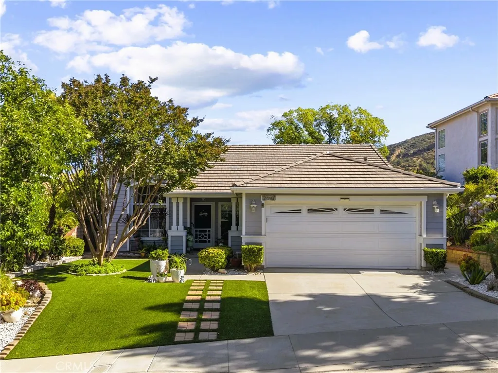 27908 Rainier Road, Castaic, CA 91384 - Main photo, Castaic, CA