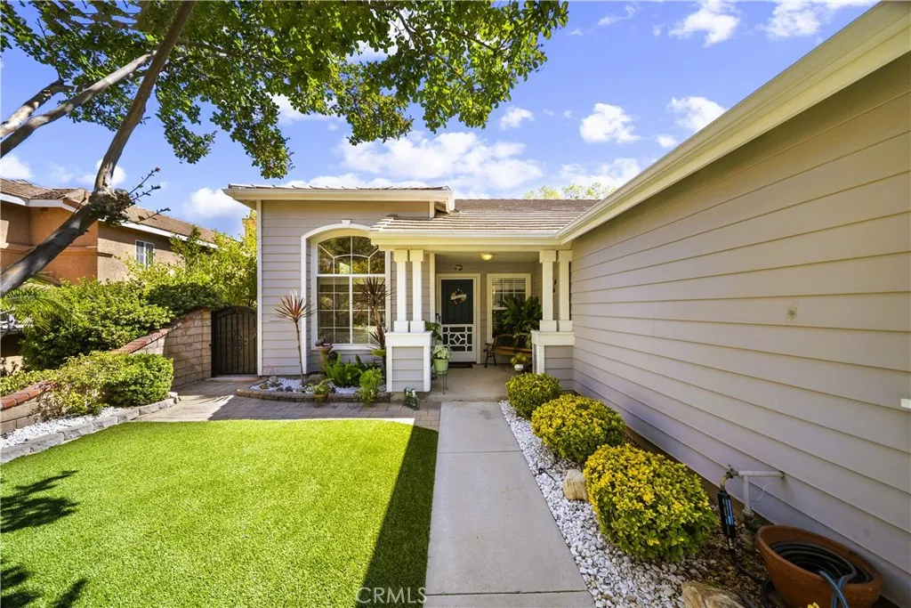 27908 Rainier Road, Castaic, CA 91384 - Photo 5 of 41, Castaic, CA