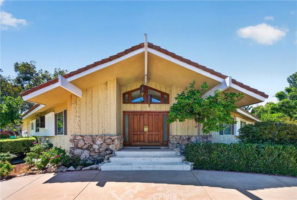 Porter Ranch, CA 91326