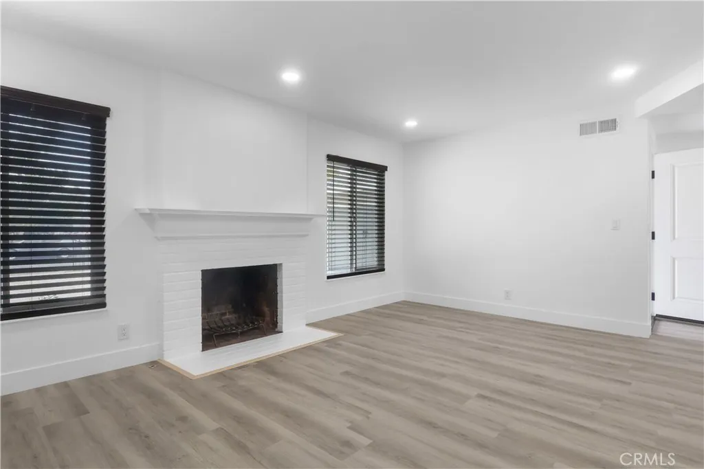 2041 S Pacific, Santa Ana, CA 92704 - Photo 4 of 16, Santa Ana, CA