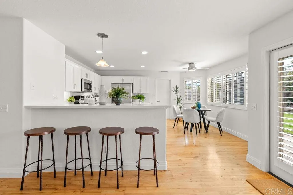 https://cdn.realtyfeed.com/cdn/127/306751446/0eb99242f9299e4336380b745b3ca274.webp