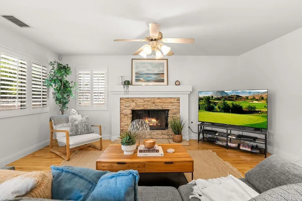 https://cdn.realtyfeed.com/cdn/127/306751446/11471596b2c8e9578cd3a73f12c4399d.webp