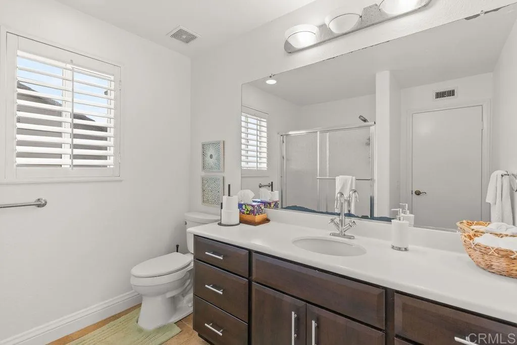 https://cdn.realtyfeed.com/cdn/127/306751446/809dc55505680e4856567aa41a3eab82.webp