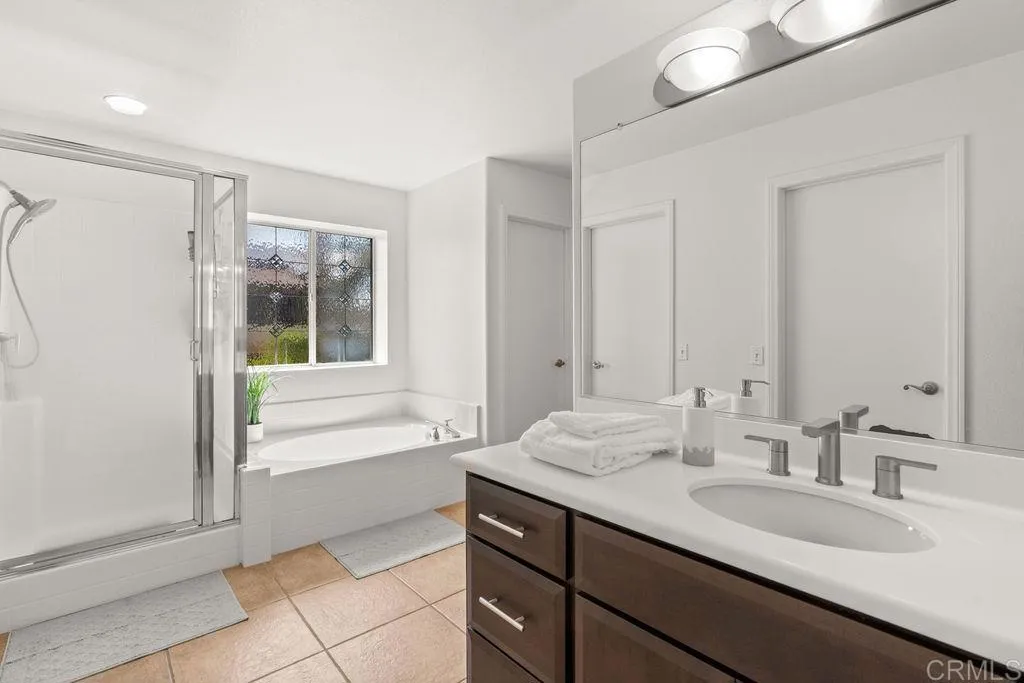 https://cdn.realtyfeed.com/cdn/127/306751446/c9e57ab3e0635f64208045ffd815bd4b.webp