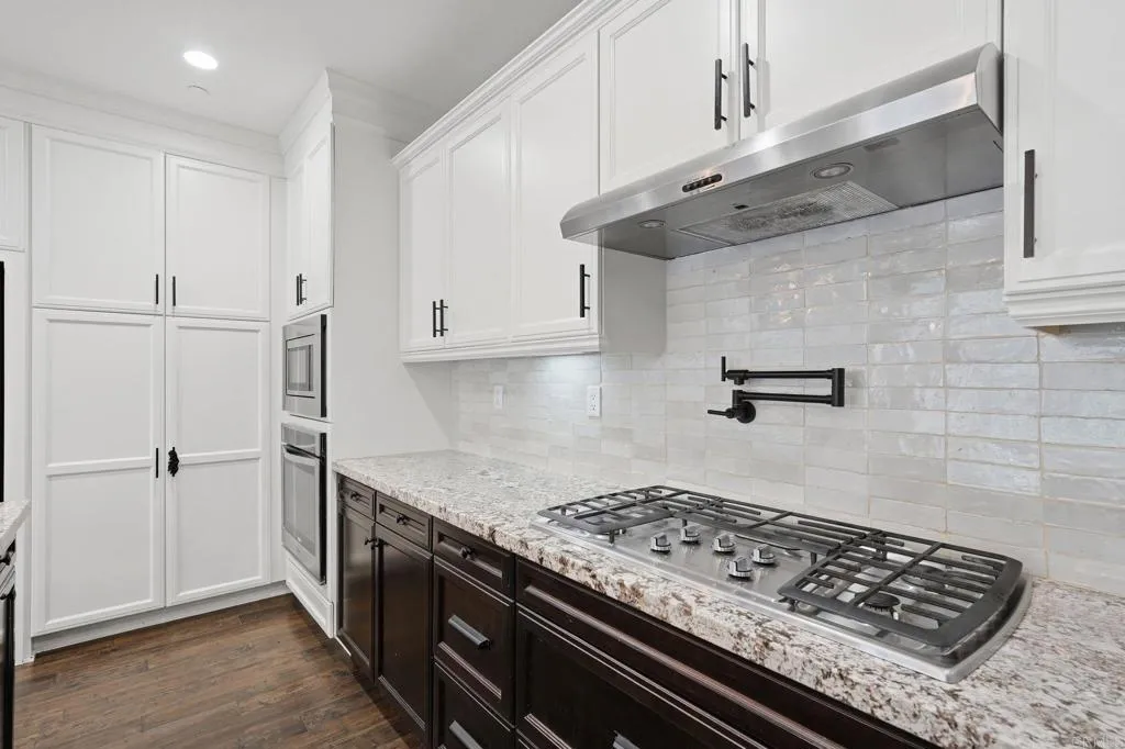 https://cdn.realtyfeed.com/cdn/127/306751464/4411d2a3eaf19339e4d9330641505053.webp
