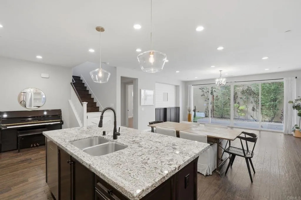 https://cdn.realtyfeed.com/cdn/127/306751464/4bb89079c63b000e24b91733d4448f89.webp