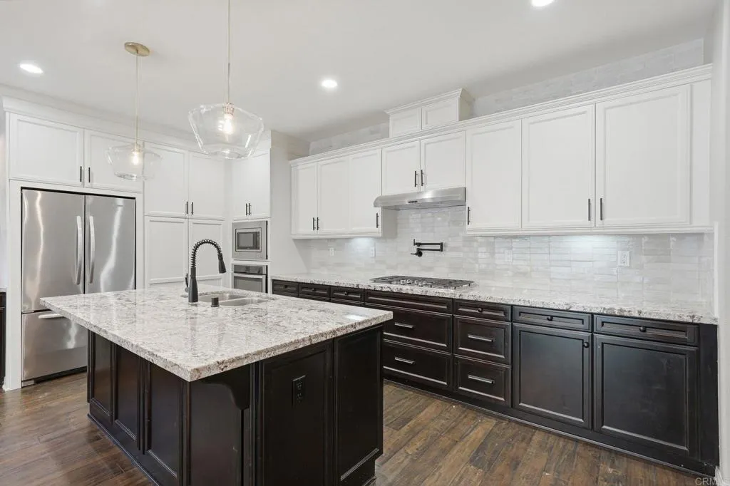 https://cdn.realtyfeed.com/cdn/127/306751464/b495c48a89c1f4637ab3acbace7772ac.webp