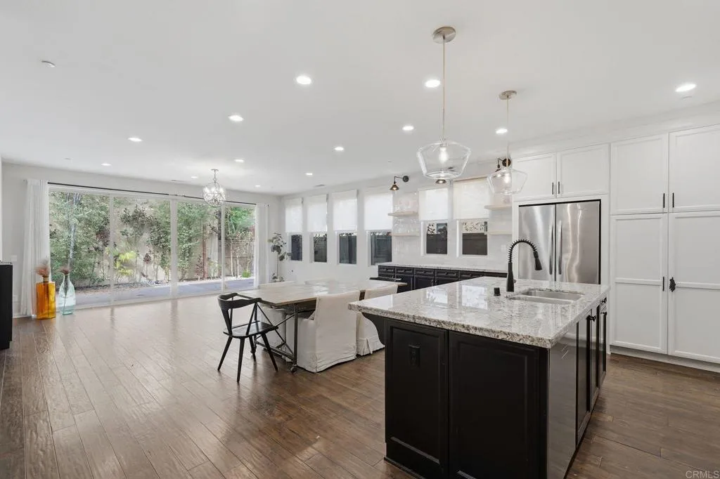 https://cdn.realtyfeed.com/cdn/127/306751464/f006093fb2792a44445ab95ef40683e3.webp