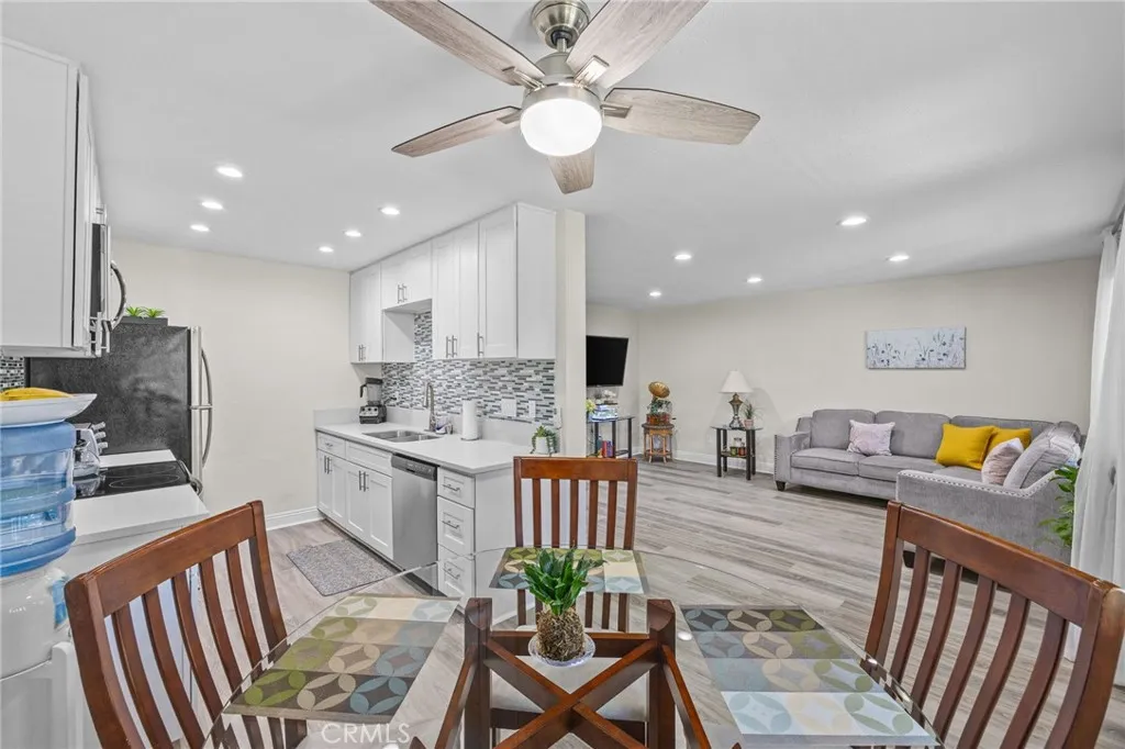 https://cdn.realtyfeed.com/cdn/127/306751499/ab1373f5e6cae410390a65a9a44059c5.webp