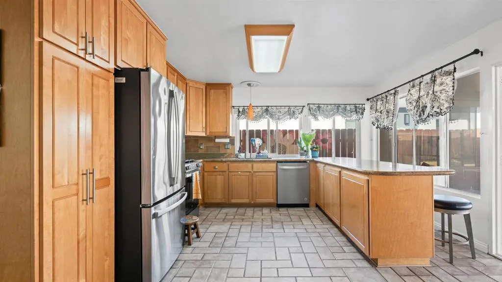 https://cdn.realtyfeed.com/cdn/127/306751523/3c8c0bc1b87af7812799a1b71c02a5e2.webp