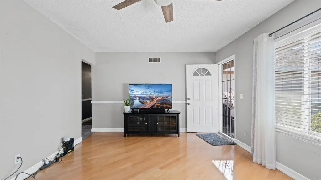 https://cdn.realtyfeed.com/cdn/127/306751523/7e3892ac37277f443b4805a8a5776585.webp