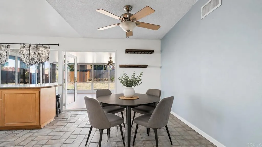 https://cdn.realtyfeed.com/cdn/127/306751523/c1331f70fcad5f3a67806701dbd41b45.webp
