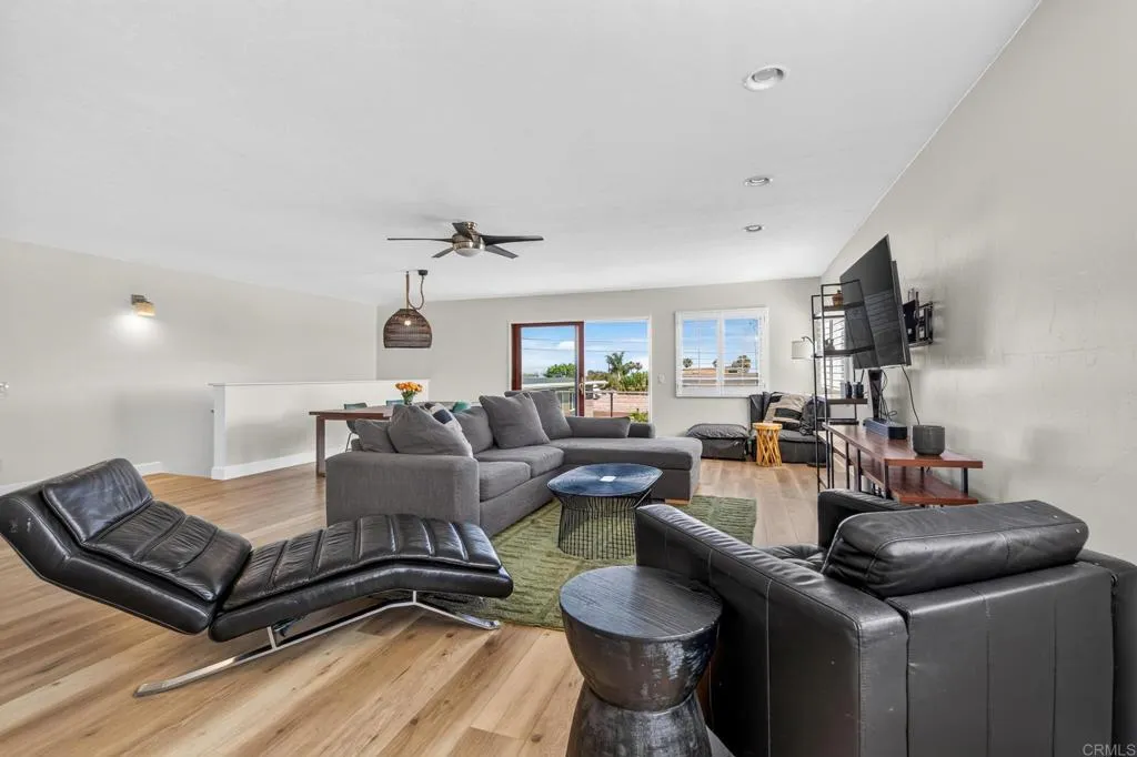 https://cdn.realtyfeed.com/cdn/127/306751571/681ac75b2db65ac96f02c0b9de4881b9.webp