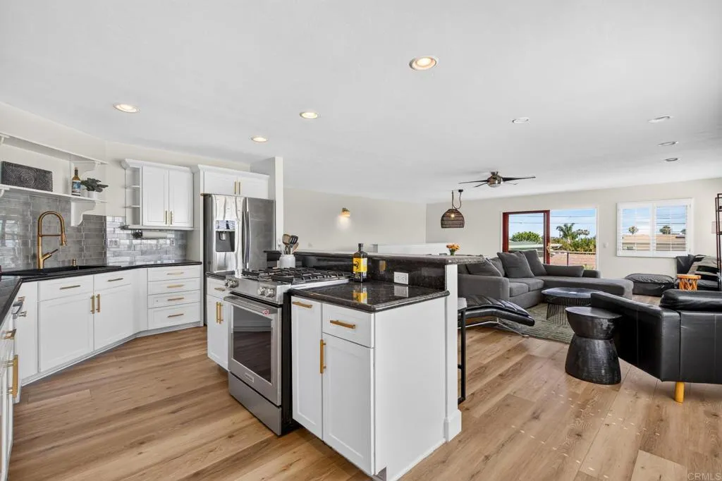 https://cdn.realtyfeed.com/cdn/127/306751571/72b18f938879b4408780f54f459b30c2.webp