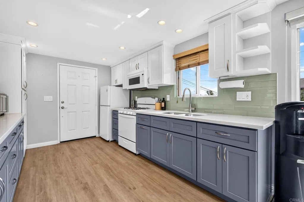 https://cdn.realtyfeed.com/cdn/127/306751571/e4722adc405343b14f3b65d1fe994356.webp
