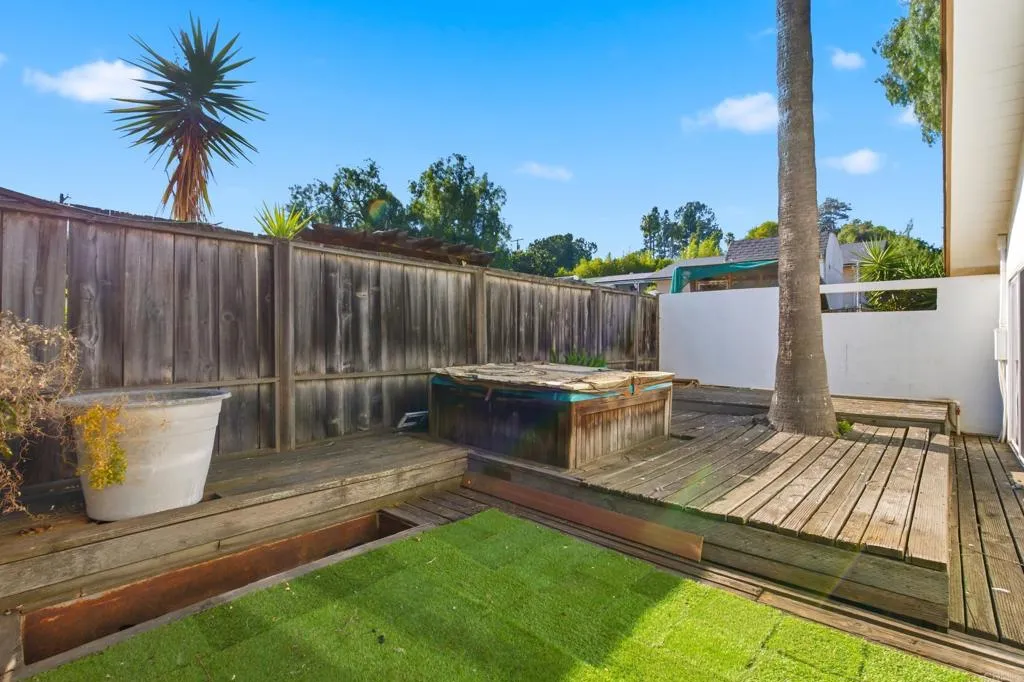 https://cdn.realtyfeed.com/cdn/127/306751626/38dc9d9e4268268a1ff2df622db2712e.webp