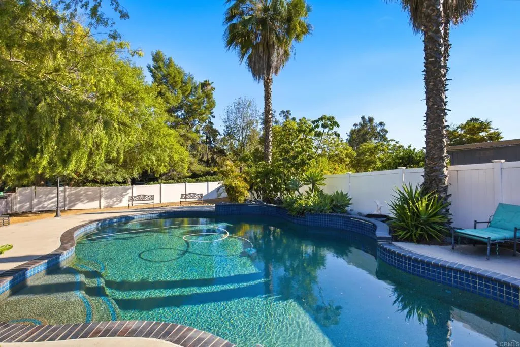 https://cdn.realtyfeed.com/cdn/127/306751626/73cb2c4ddbe69cb64b4db8803b8cf71c.webp