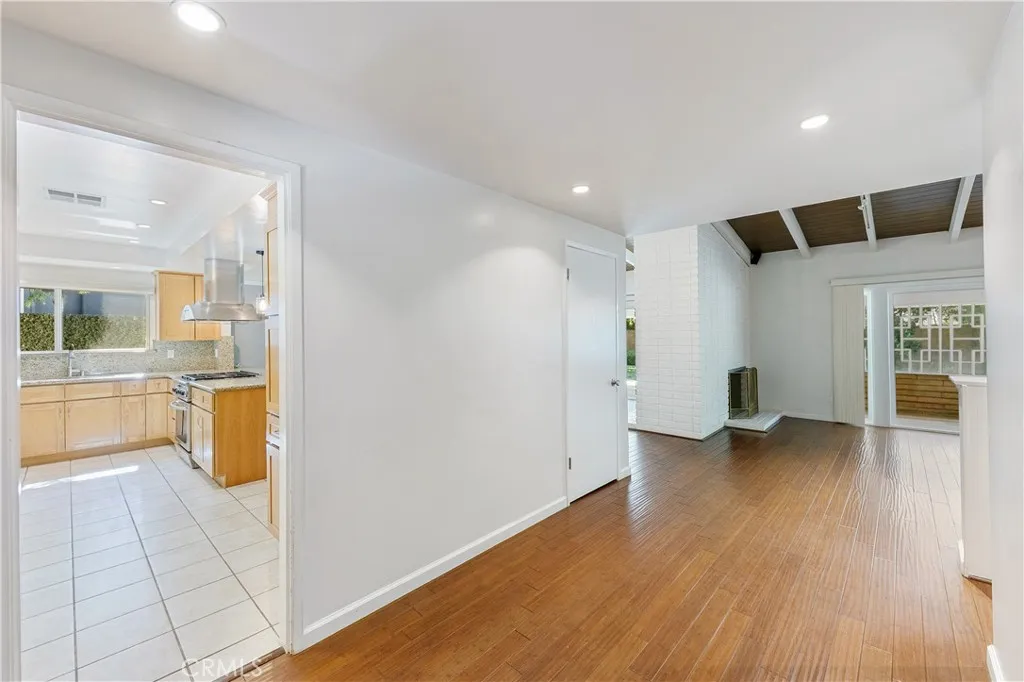 22951 Austin Street, Woodland Hills, CA 91364 - Photo 4 of 50, Woodland Hills, CA