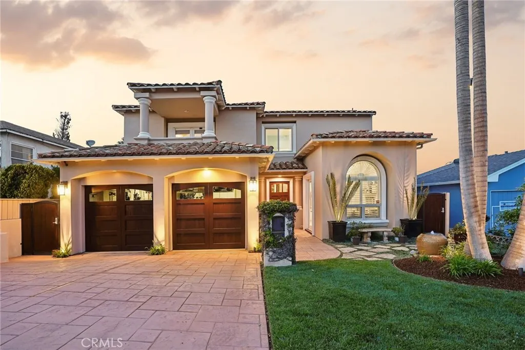 1427 19th Street, Manhattan Beach, CA 90266 - Main photo, Manhattan Beach, CA