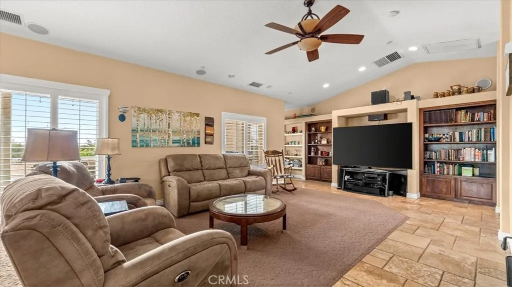 10271 Clover, Hesperia, CA 92344 - Photo 3 of 46, Hesperia, CA