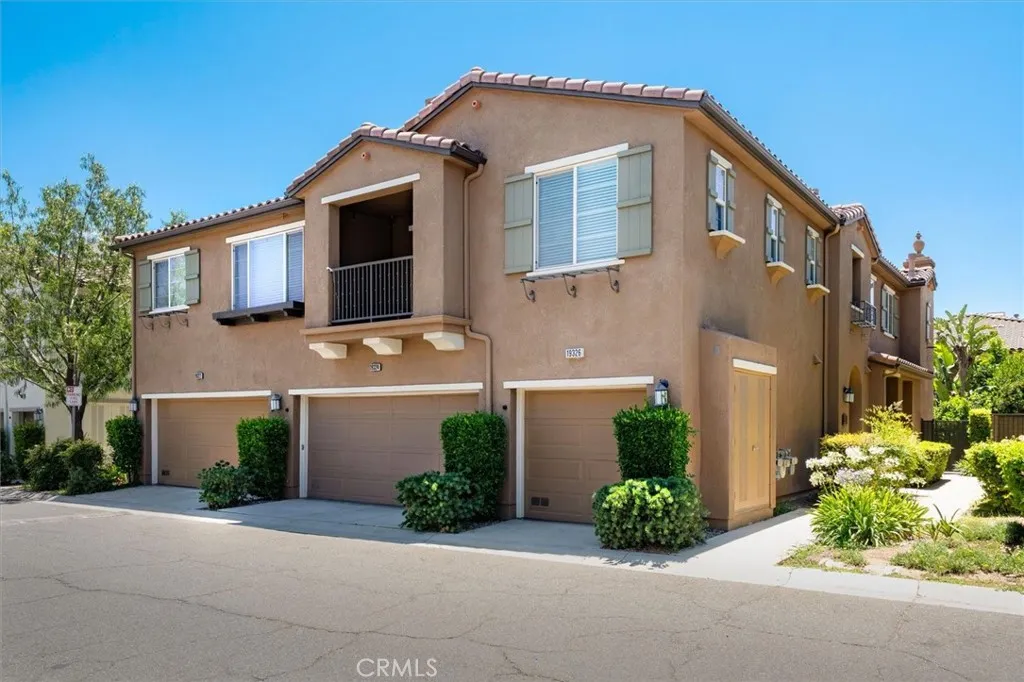 19324 Opal Lane, Saugus, CA 91350 - Main photo, Saugus, CA