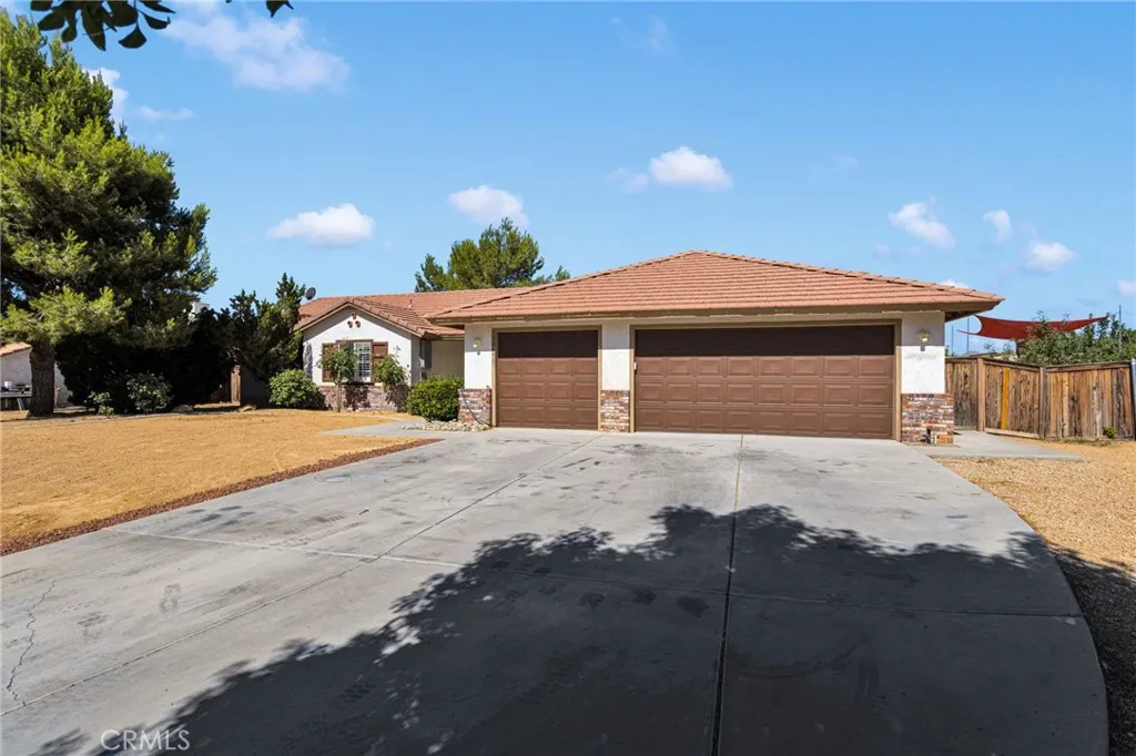 16470 Pauhaska, Apple Valley, CA 92307 - Photo 2 of 63, Apple Valley, CA