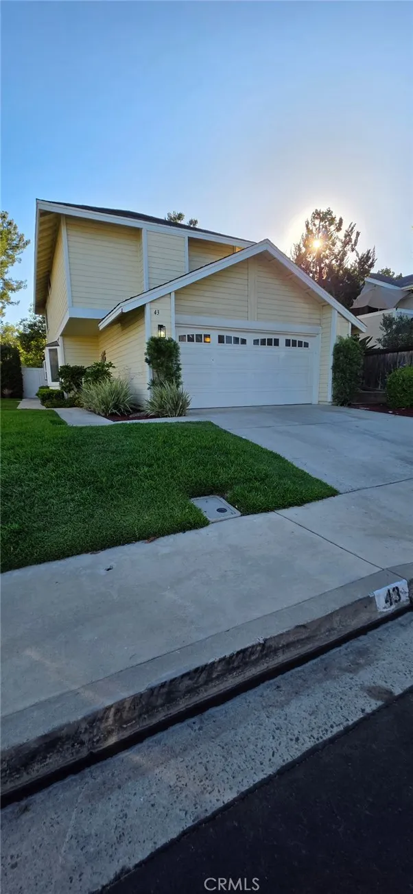 43 Oxbow Creek, Laguna Hills, CA 92653 - Main photo, Laguna Hills, CA