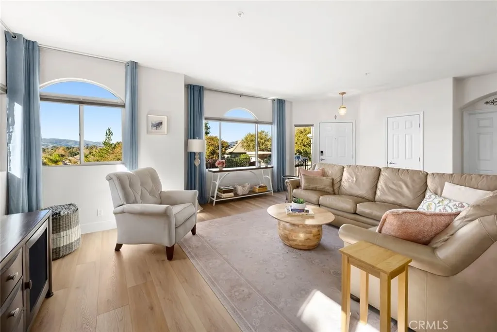 4584 Spanish Oaks Drive, San Luis Obispo, CA 93401 - Main photo, San Luis Obispo, CA