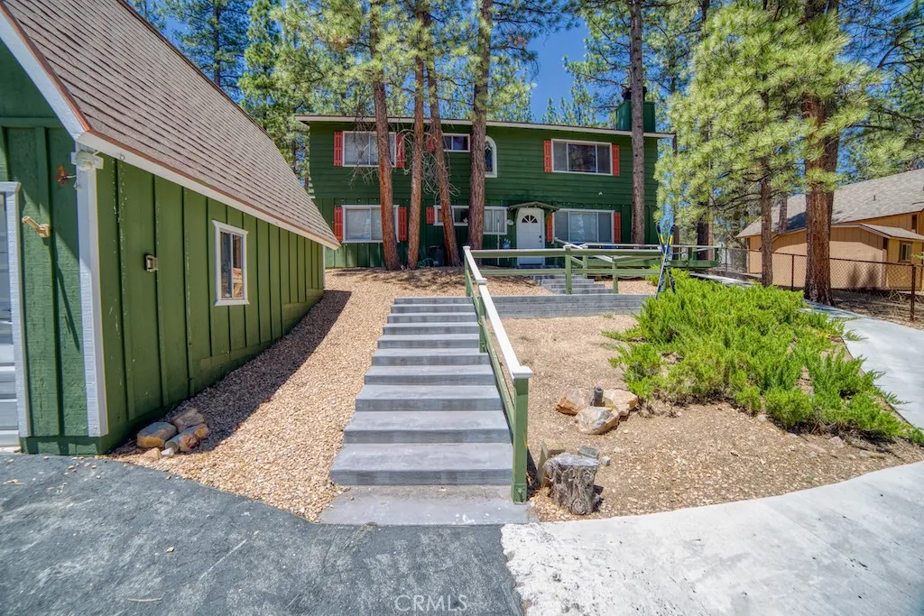 489 Hillen Dale, Big Bear City, CA 92314 - Main photo, Big Bear City, CA