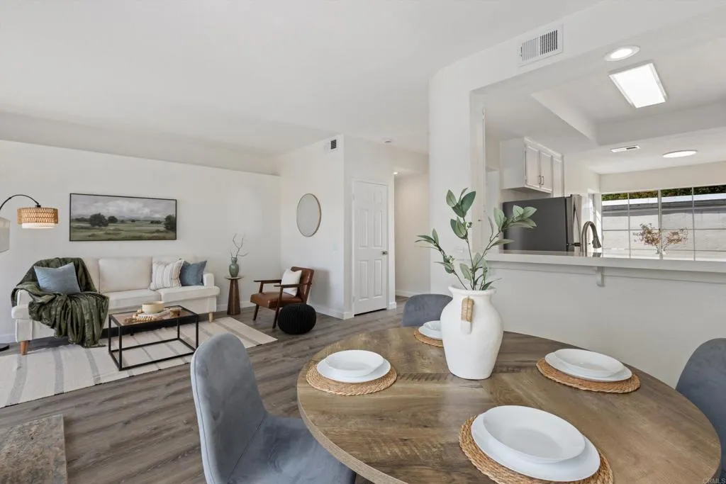 https://cdn.realtyfeed.com/cdn/127/306751728/c1fcc16a15a80847102b89349ac50043.webp