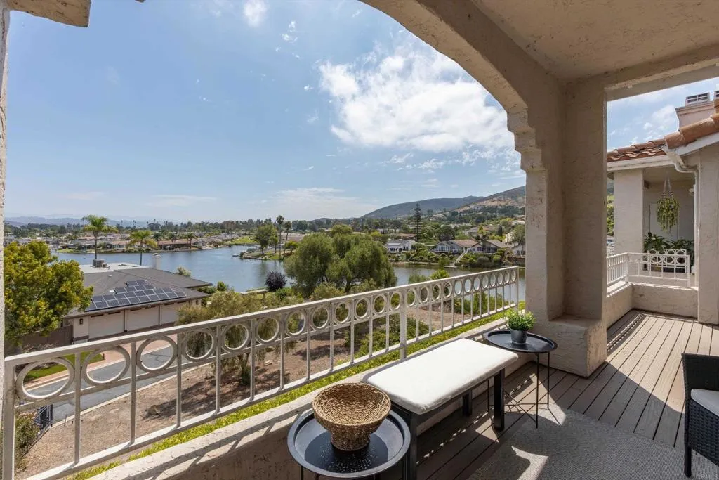 https://cdn.realtyfeed.com/cdn/127/306751728/cee6fddcda80b495082605310fc9c7c7.webp