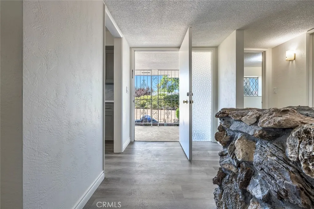 947 S Stanford Avenue, Fresno, CA 93727 - Photo 4 of 49, Fresno, CA